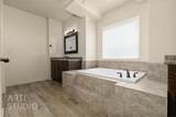 2866 Carmine Dr - Photo 30