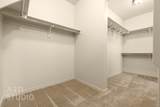2866 Carmine Dr - Photo 31