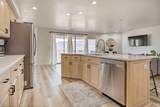 1845 Canyon View Dr - Photo 11