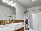 305 400 - Photo 24