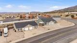 577-593 Nichlos Canyon Rd - Photo 3