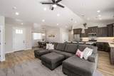 453 300 - Photo 10