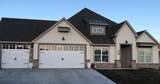 710 Pine St - Photo 1