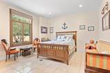 557 Woodsview Cir - Photo 13