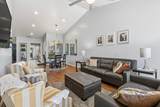 230 300 - Photo 1