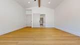 1947 Oak Springs Rd - Photo 37