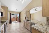 17 2000 - Photo 12