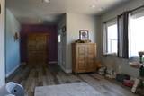 1000 Canyon Dr - Photo 4