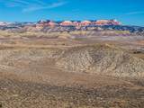 1040 Under The Rim Rd - Photo 4