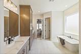 2761 Moorland Dr - Photo 44