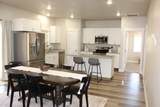 1015 Canyon Dr - Photo 5