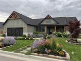 612 Renze Adams St - Photo 1