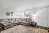 1845 Canyon View Dr - Photo 4