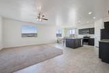 258 Windsor Dr - Photo 4