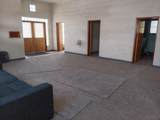 290 100 W St - Photo 2