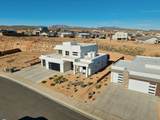 690 Alcantara Cir - Photo 4