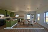 865 Redwood St - Photo 10