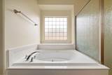 922 Silver Shadows Dr - Photo 15