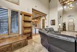 996 Homestead Cir - Photo 17