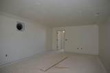 4939 10 E - Photo 16
