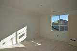 4939 10 E - Photo 18