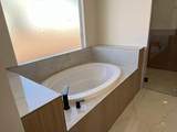 4888 Homestead Way - Photo 15