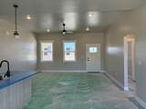 946 Remington Rd - Photo 10