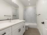 2046 320 - Photo 18