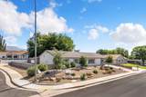 3138 Crestview Dr - Photo 2