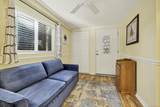 2990 Riverside Dr - Photo 18