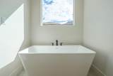 22 380 - Photo 24