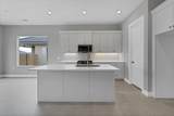 963 Davis Ave - Photo 14