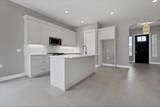 963 Davis Ave - Photo 15