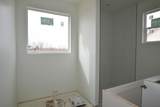 4923 10 E - Photo 13