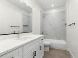 2054 320 - Photo 19