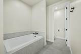 1547 Ascent St - Photo 18
