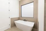 2736 Moorland Dr - Photo 22