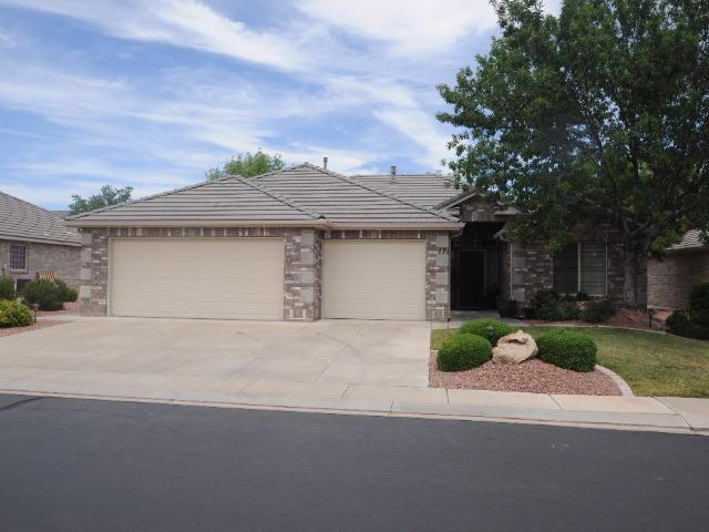 1730 Stonebridge Dr - Photo 1