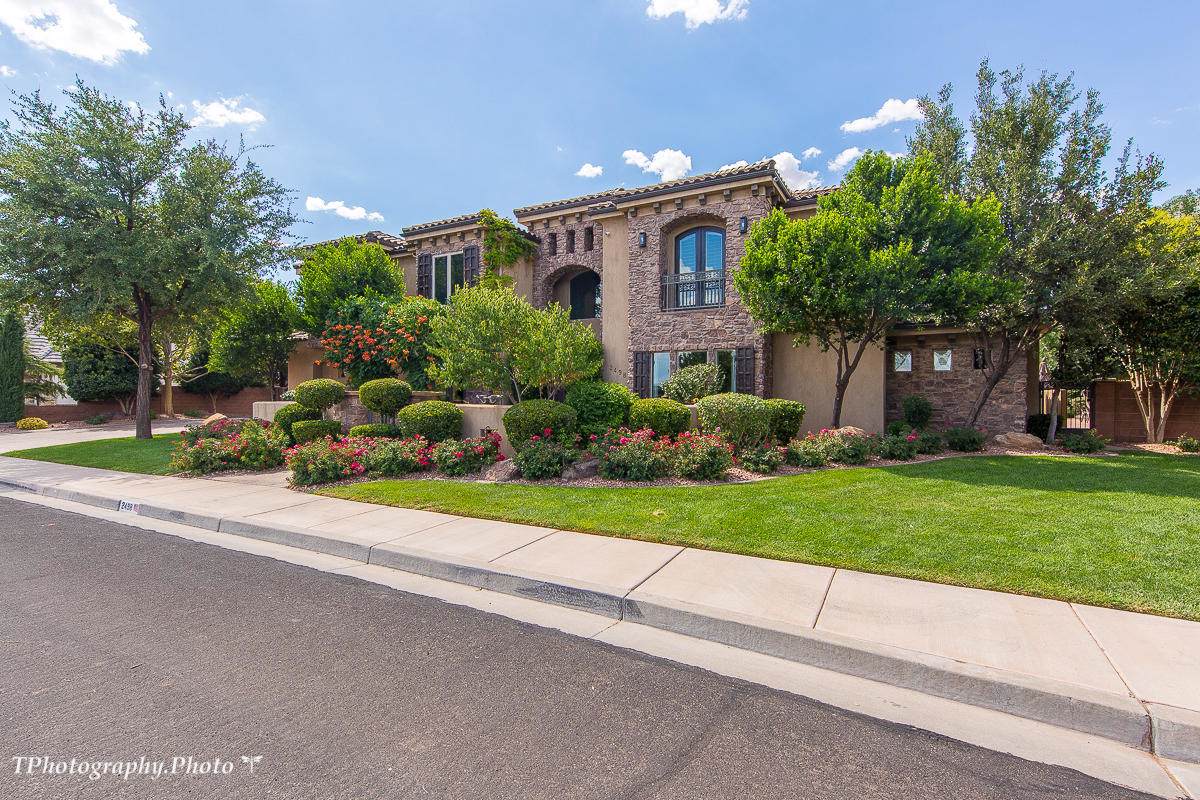 2498 Malaga Dr - Photo 1