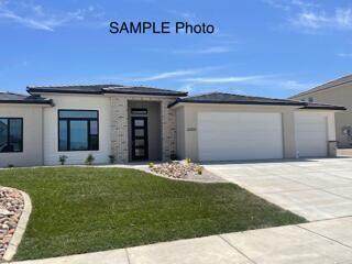 2215 Honeycomb Dr - Photo 1