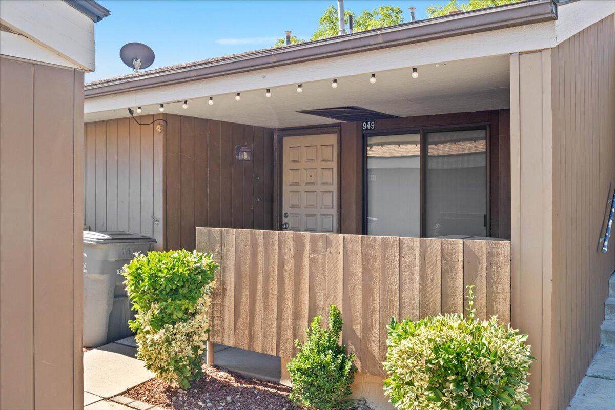 949 Bloomington Dr - Photo 1