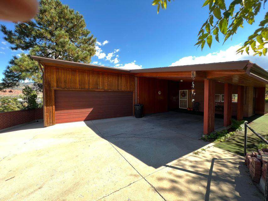 211 Ridge Rd - Photo 1