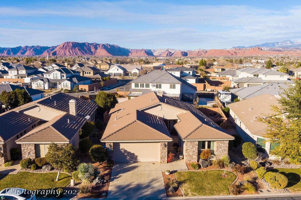 409 Country Ln - Photo 1
