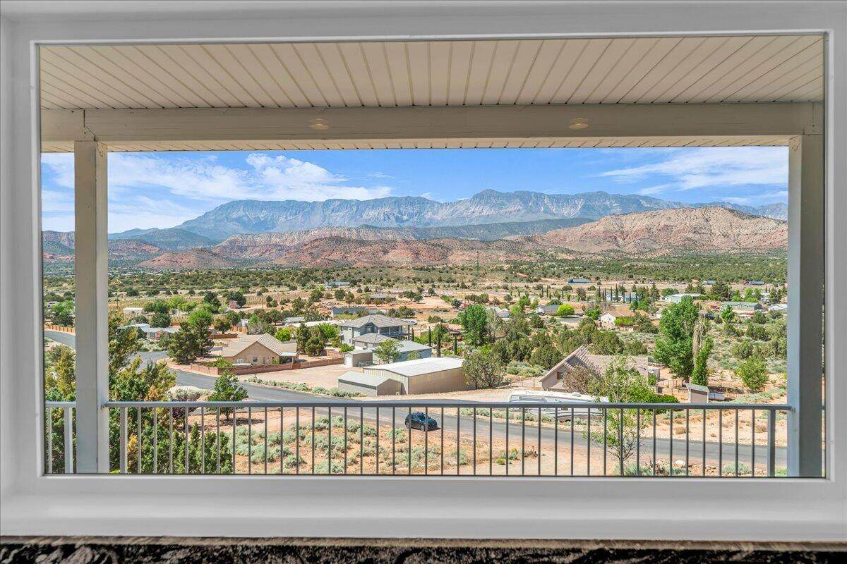 458 Homespun Cir - Photo 1