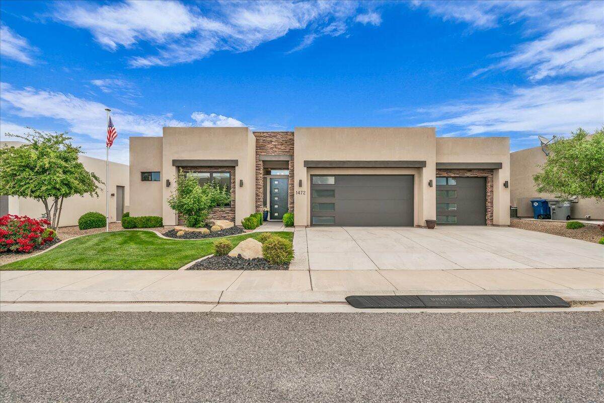 1472 Pocket Mesa Dr - Photo 1