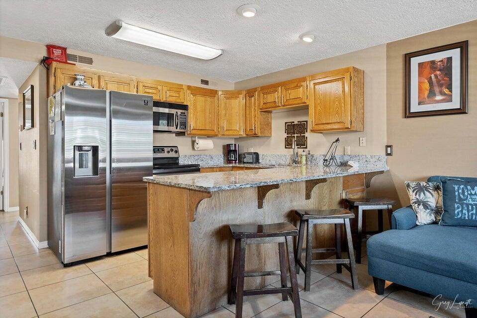 1845 Canyon View Dr - Photo 1
