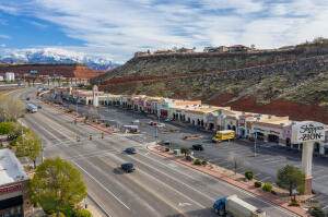 250 Red Cliffs Dr - Photo 1