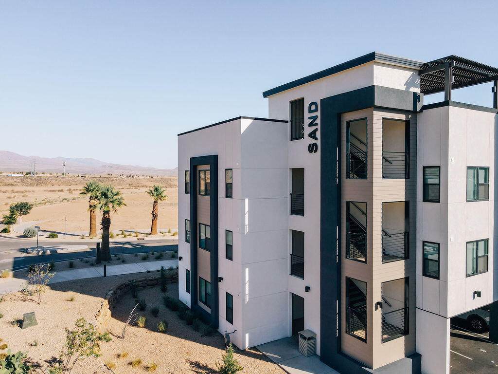 961 Akoya Pearl Rd - Photo 1