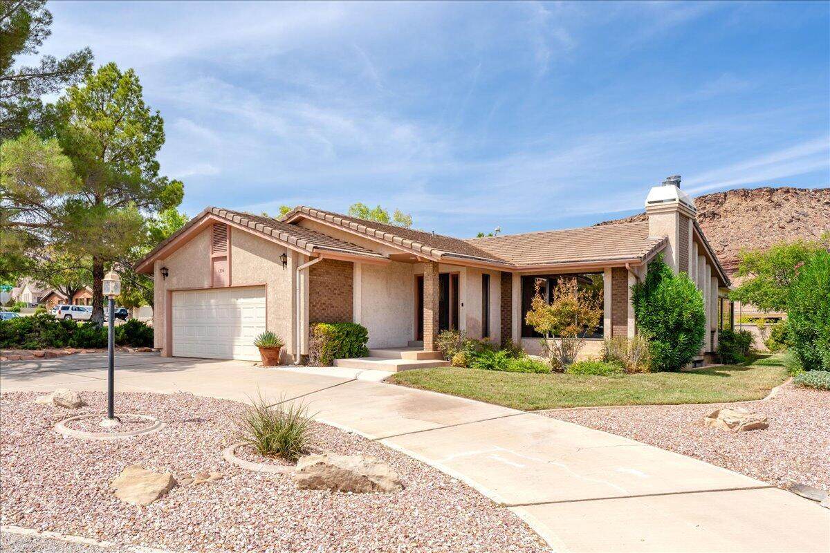 1356 Nelson Cir - Photo 1