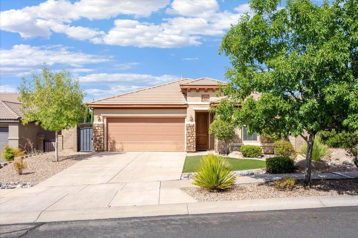 2445 White Horse Dr - Photo 1